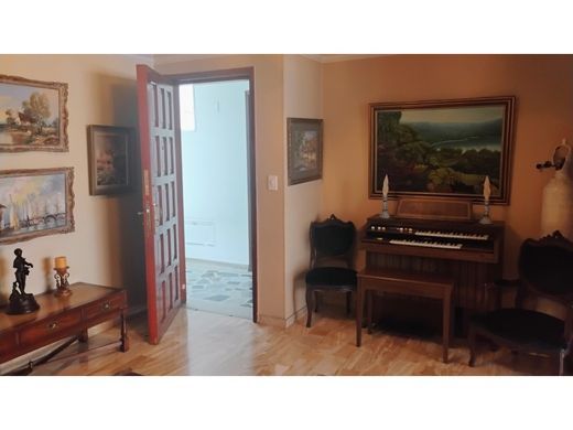 Apartment / Etagenwohnung in Bogotá, Bogotá  D.C.