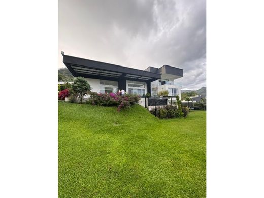 Country House in Dosquebradas, Departamento de Risaralda