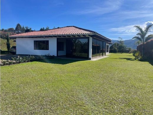 Köy evi Retiro, Departamento de Antioquia