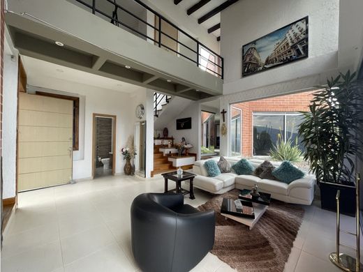 Luxury home in Bello, Departamento de Antioquia