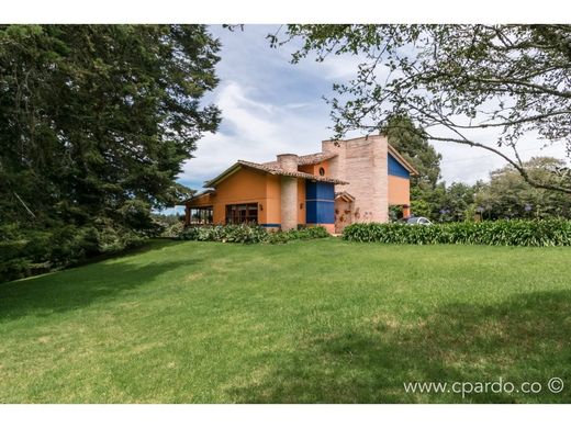Πολυτελή κατοικία σε Μεδεγίν, Medellín