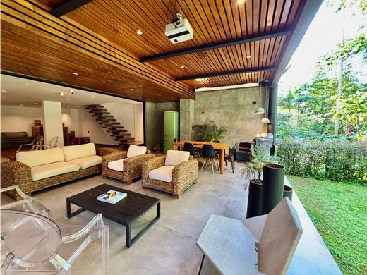 منزل ﻓﻲ ميديلين, Medellín