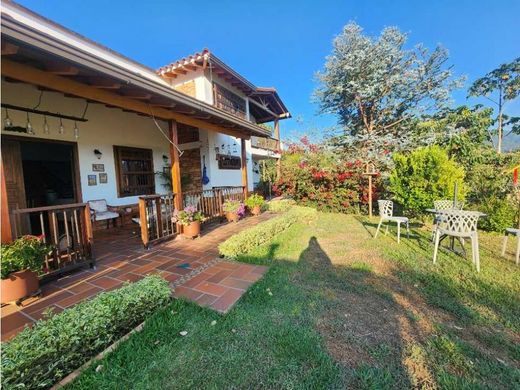 Gutshaus oder Landhaus in La Ceja, Departamento de Antioquia