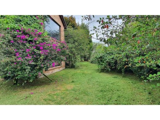 郊区住宅  波哥大, Bogotá  D.C.