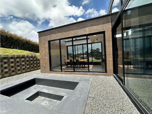 Πολυτελή κατοικία σε Μεδεγίν, Medellín