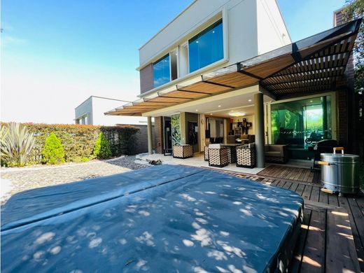 Casa de lujo en Envigado, Departamento de Antioquia