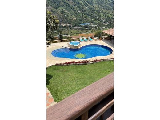 Rustico o casale a Copacabana, Departamento de Antioquia