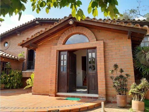 Сельский Дом, Копакабана, Copacabana