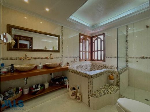 Casa di lusso a Sabaneta, La Estrella