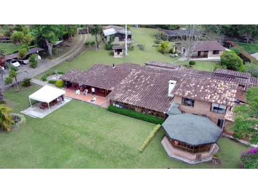 La Ceja, Departamento de Antioquiaのホテル