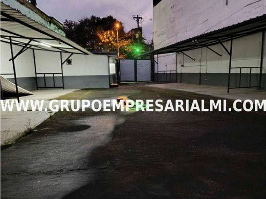 Terreno a Medellín, Departamento de Antioquia