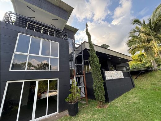 Casa de campo en Dos Quebradas, Dosquebradas