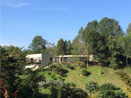 منزل ريفي ﻓﻲ Retiro, Departamento de Antioquia