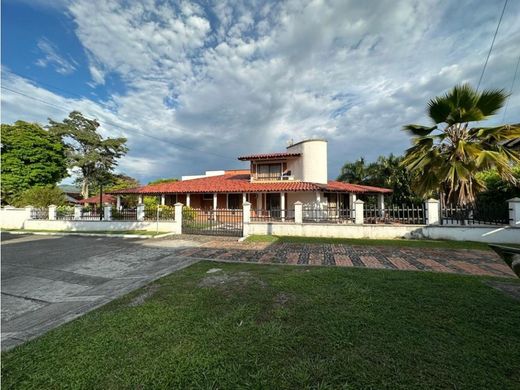 Casa di lusso a Cartago, Departamento del Valle del Cauca