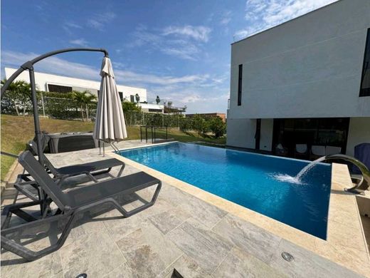 Gospodarstwo w Cali, Departamento del Valle del Cauca