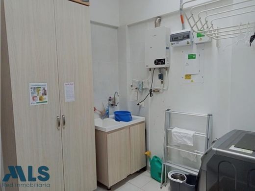 منزل ﻓﻲ Envigado, Departamento de Antioquia