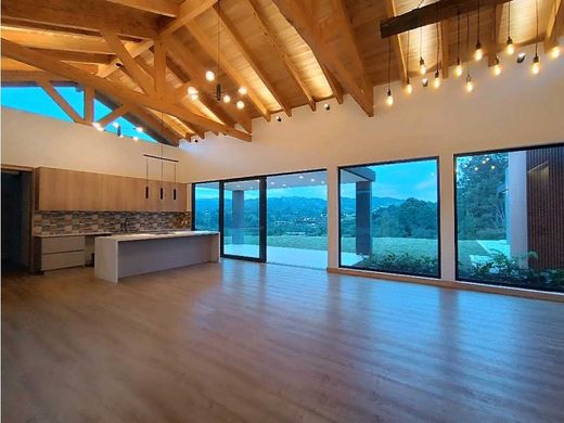 Casa de lujo en Envigado, Departamento de Antioquia