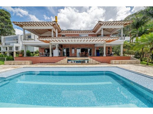 호화 저택 / 메데인, Medellín