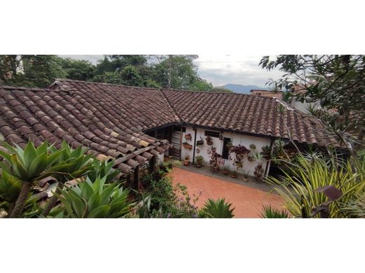 Luxus-Haus in Envigado, Departamento de Antioquia
