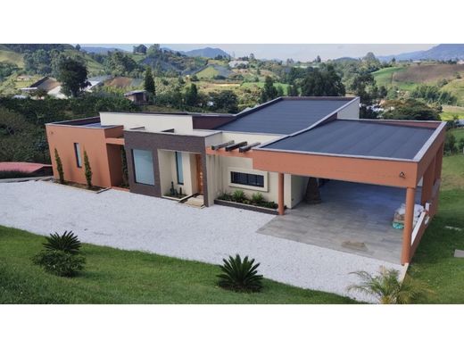 Farmhouse in Carmen de Viboral, El Carmen de Viboral