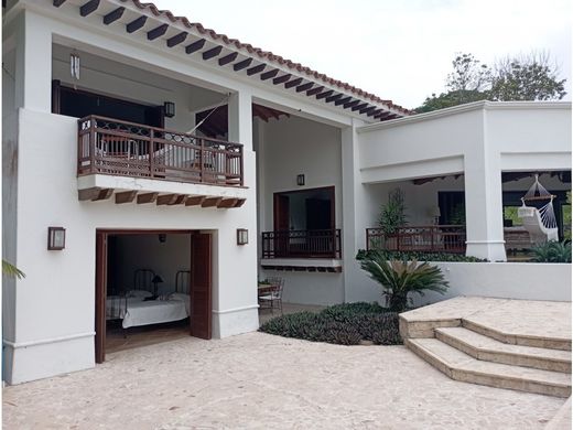 Cortijo o casa de campo en Fredonia, Departamento de Antioquia