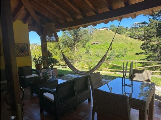 ‏בתים כפריים או חוות ב  Rionegro, Departamento de Antioquia