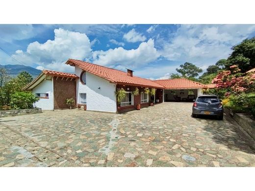 Εξοχική κατοικία σε Copacabana, Departamento de Antioquia