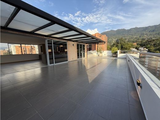 Duplex w Envigado, Departamento de Antioquia