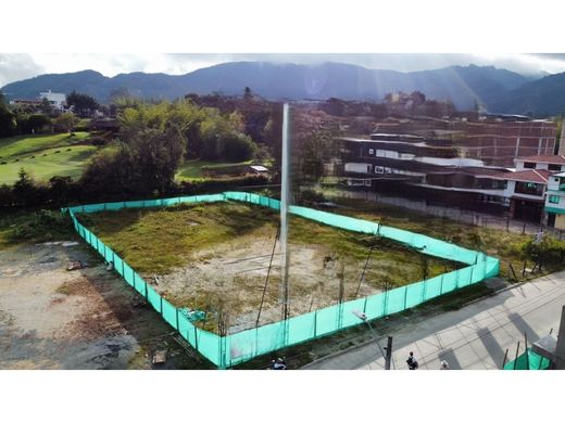 토지 / Guatapé, Departamento de Antioquia