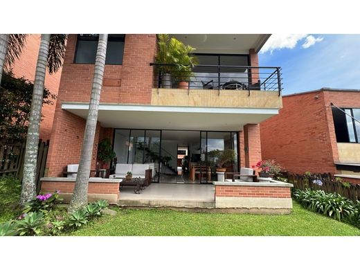 Luxus-Haus in Envigado, Departamento de Antioquia
