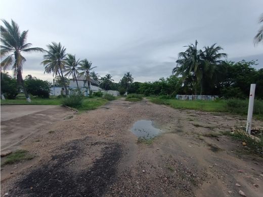 Land in Puerto Colombia, Atlántico