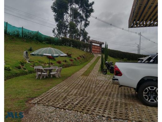 Casa de luxo - Guarne, Departamento de Antioquia