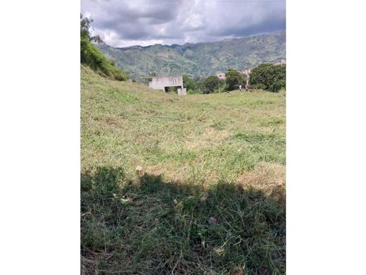 Girardota, Departamento de Antioquiaの土地