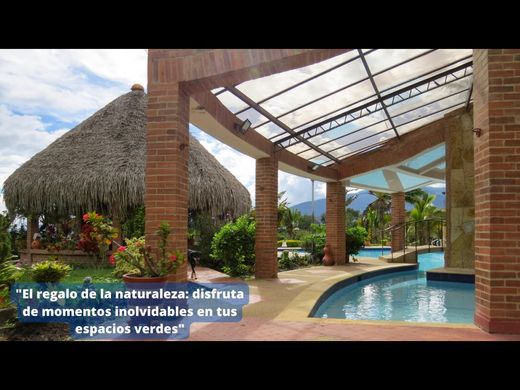 ‏בתים כפריים או חוות ב  Fusagasugá, Departamento de Cundinamarca