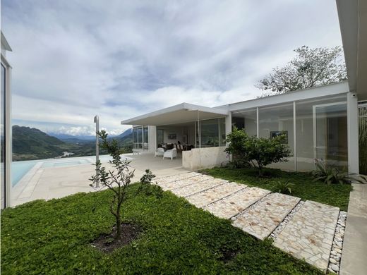 Cortijo o casa de campo en Tarso, Departamento de Antioquia