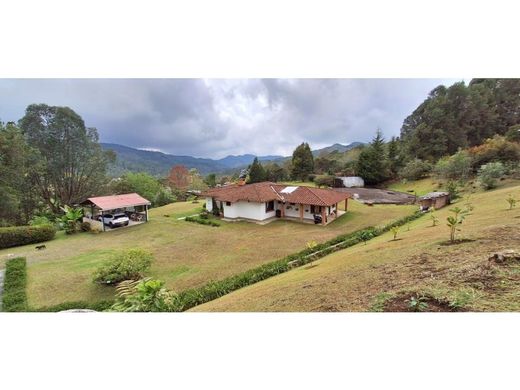 Загородный Дом, Retiro, Departamento de Antioquia