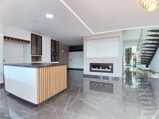 Элитный дом, Envigado, Departamento de Antioquia