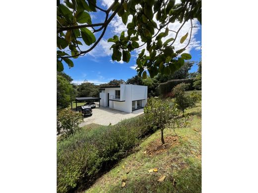 Casa de campo en Envigado, Departamento de Antioquia