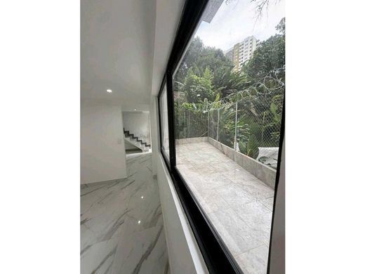 Köy evi Sabaneta, La Estrella