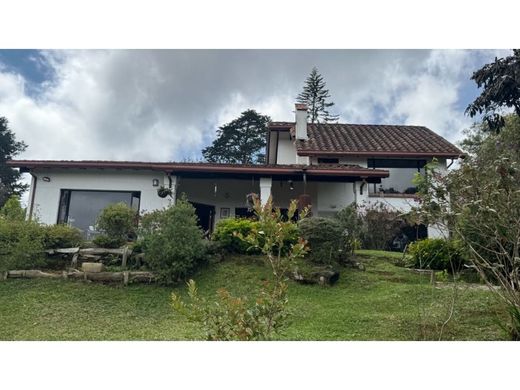 Country House in Santa Helena, Medellín