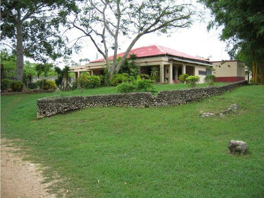 Ρουστίκ ή αγροικία σε Turbaco, Departamento de Bolívar
