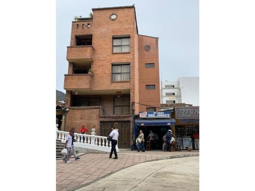 Edificio en La Estrella, Departamento de Antioquia