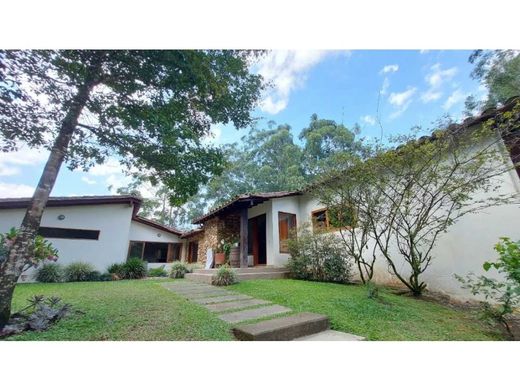 Загородный Дом, Кальдас, Caldas