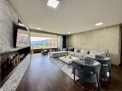 Apartment / Etagenwohnung in Medellín, Departamento de Antioquia