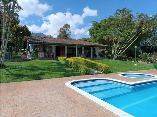 Rustico o casale a Girardota, Departamento de Antioquia