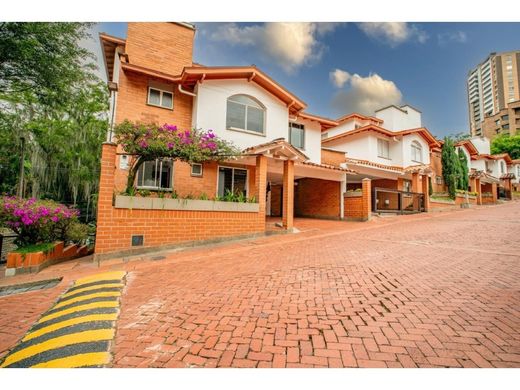 호화 저택 / 메데인, Medellín