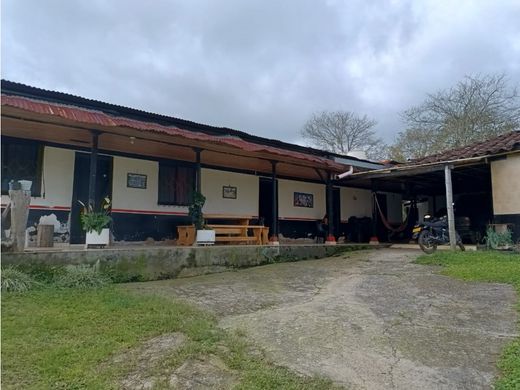 Сельский Дом, Quimbaya, Quindío Department