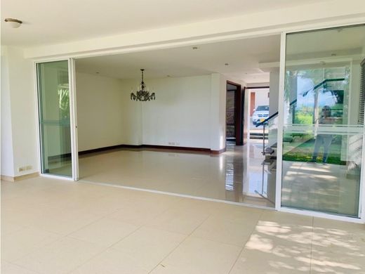 豪宅  卡利, Cali