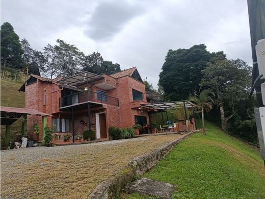Πολυτελή κατοικία σε Envigado, Departamento de Antioquia