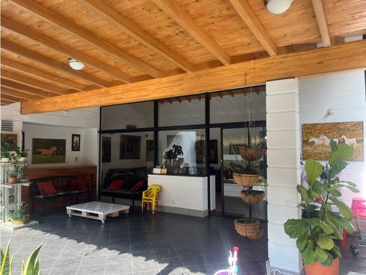 Casa de lujo en Retiro, Departamento de Antioquia